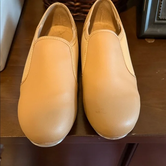 theatrical women’s tap shoes - Picture 1 of 3